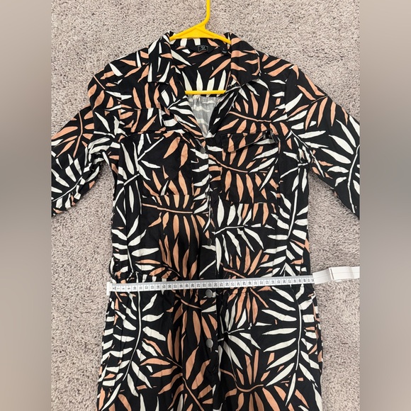 G by Giuliana Black and Tan Leaf Print Jumpsuit - Picture 5 of 9